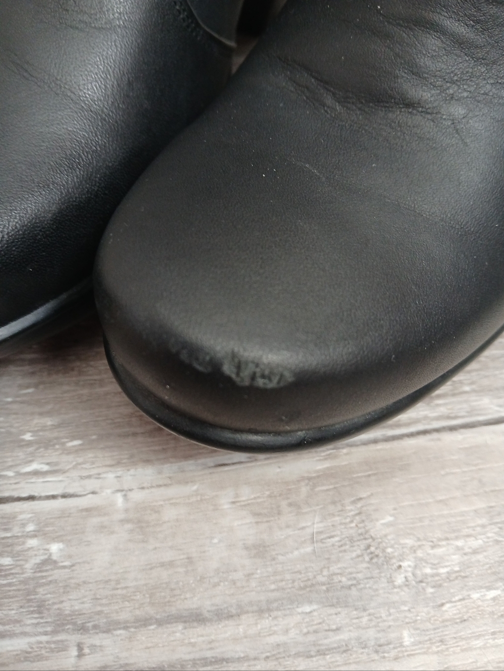 NAOT Modesto Leather Scrunch Ankle Boots Size 38 (7-7.5) Black - Picture 11 of 12